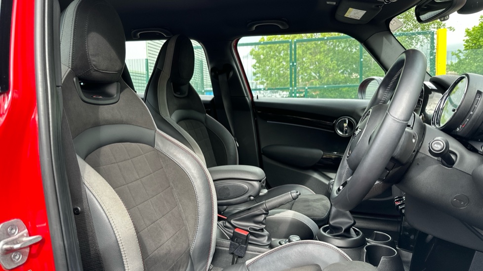 MINI Hatchback 1.5 Cooper Sport 5dr Petrol Hatchback - Image 11
