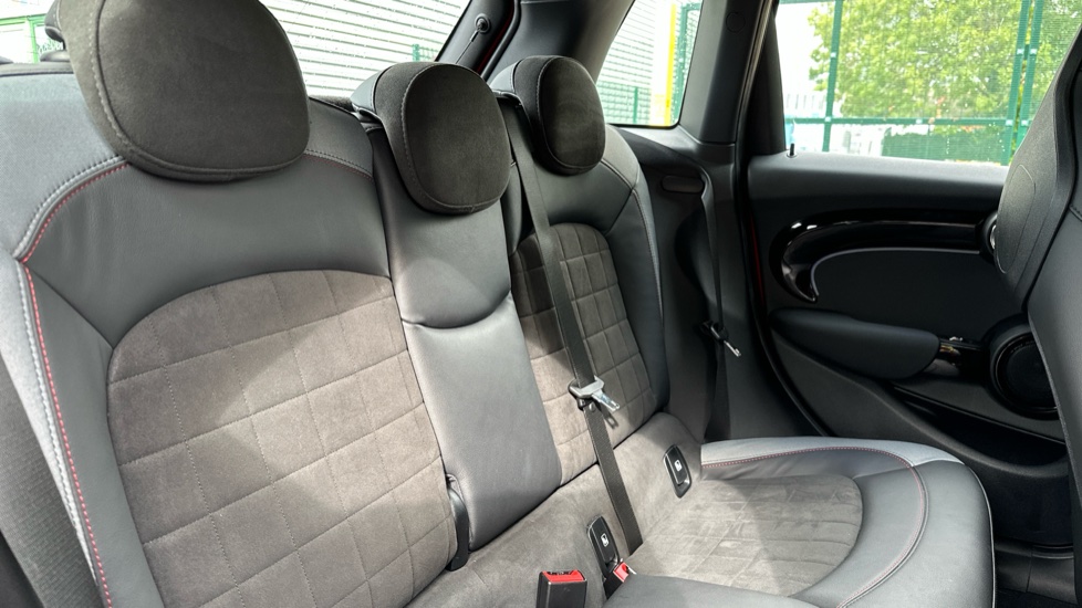 MINI Hatchback 1.5 Cooper Sport 5dr Petrol Hatchback - Image 12