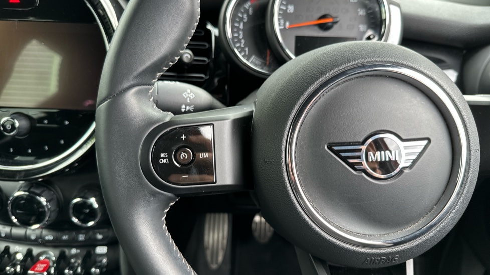 MINI Hatchback 1.5 Cooper Sport 5dr Petrol Hatchback - Image 17
