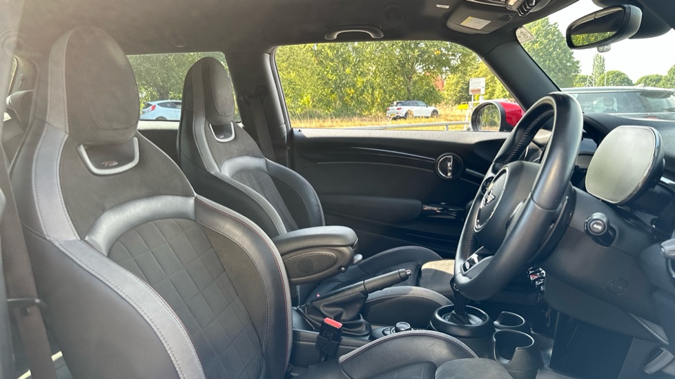 MINI Hatchback 2.0 John Cooper Works Premium 3dr Auto Petrol Hatchback - Image 11