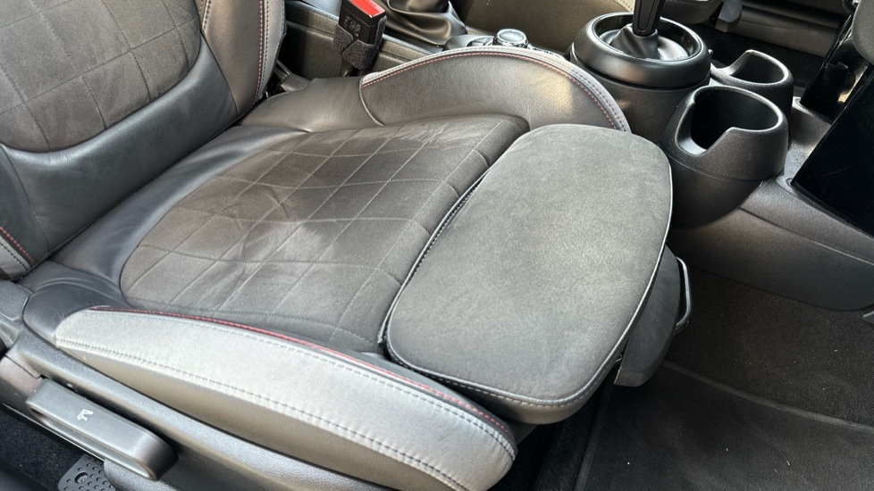 MINI Hatchback 2.0 John Cooper Works Premium 3dr Auto Petrol Hatchback - Image 44