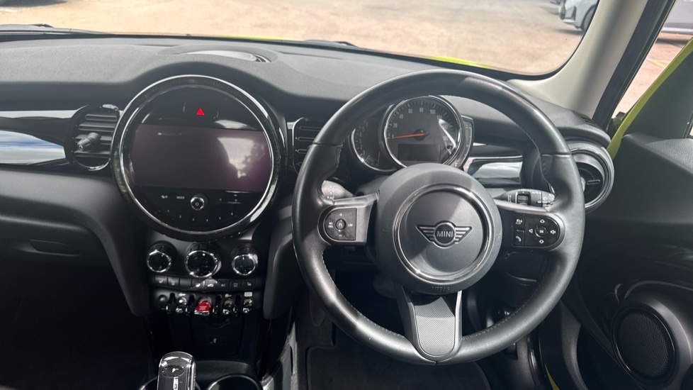 MINI Hatchback 1.5 Cooper Classic 5dr Auto Petrol Hatchback - Image 5