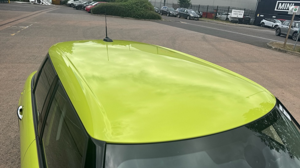 MINI Hatchback 1.5 Cooper Classic 5dr Auto Petrol Hatchback - Image 21