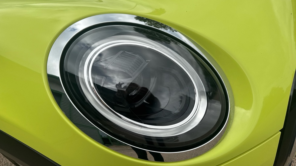 MINI Hatchback 1.5 Cooper Classic 5dr Auto Petrol Hatchback - Image 23