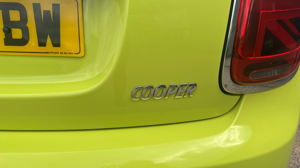 MINI Hatchback 1.5 Cooper Classic 5dr Auto Petrol Hatchback - Image 33