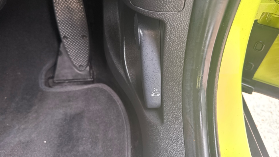 MINI Hatchback 1.5 Cooper Classic 5dr Auto Petrol Hatchback - Image 40