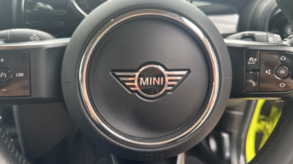 MINI Hatchback 1.5 Cooper Classic 5dr Auto Petrol Hatchback - Image 44
