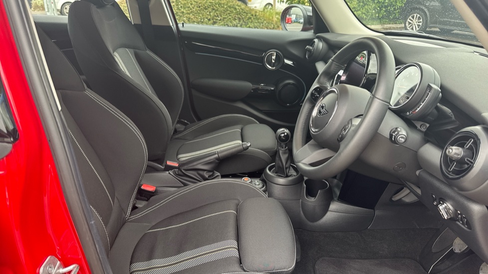 MINI Hatchback 2.0 Cooper S Classic 5dr Petrol Hatchback - Image 11