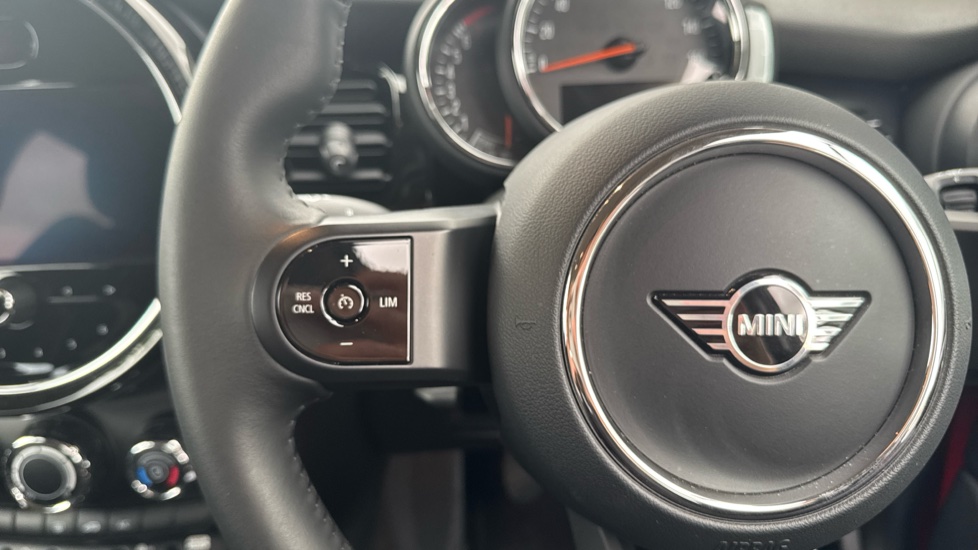 MINI Hatchback 2.0 Cooper S Classic 5dr Petrol Hatchback - Image 17