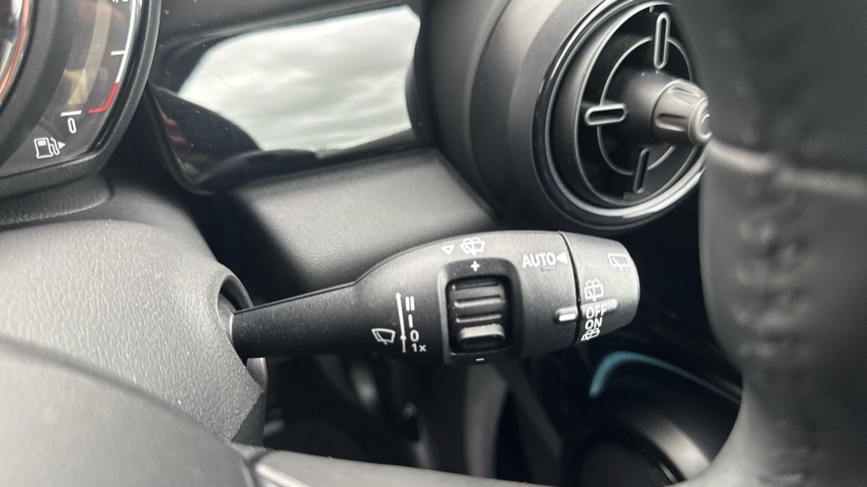 MINI Hatchback 2.0 Cooper S Classic 5dr Petrol Hatchback - Image 34