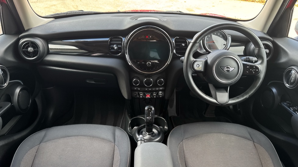 MINI Hatchback 1.5 Cooper Classic 5dr Auto Petrol Hatchback - Image 4