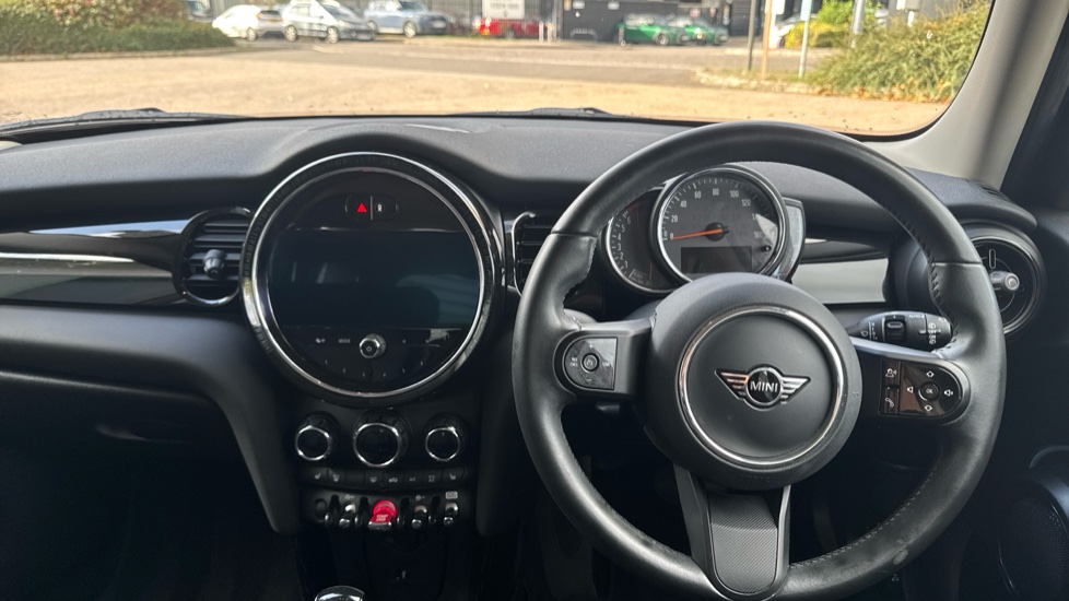 MINI Hatchback 1.5 Cooper Classic 5dr Auto Petrol Hatchback - Image 5