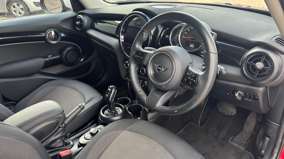 MINI Hatchback 1.5 Cooper Classic 5dr Auto Petrol Hatchback - Image 6