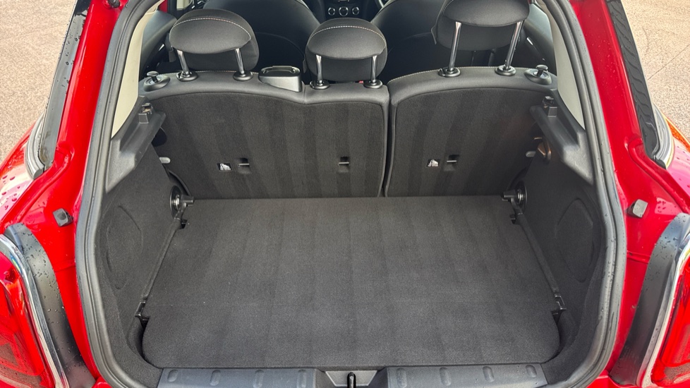 MINI Hatchback 1.5 Cooper Classic 5dr Auto Petrol Hatchback - Image 13