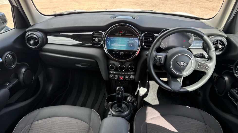 MINI Hatchback 1.5 Cooper Classic Premium 5dr Auto Petrol Hatchback - Image 4