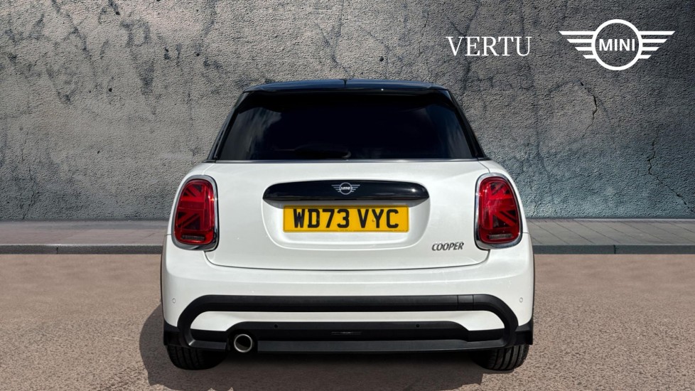 MINI Hatchback 1.5 Cooper Classic Premium 5dr Auto Petrol Hatchback - Image 15