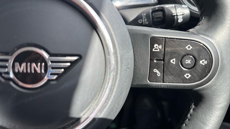 MINI Hatchback 1.5 Cooper Classic Premium 5dr Auto Petrol Hatchback - Image 18