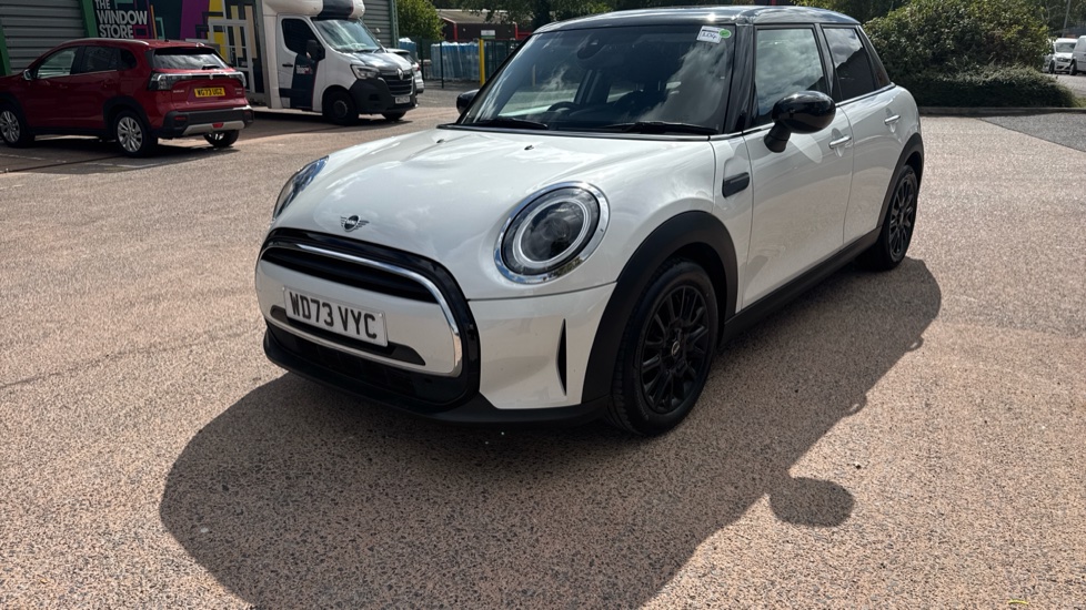 MINI Hatchback 1.5 Cooper Classic Premium 5dr Auto Petrol Hatchback - Image 27