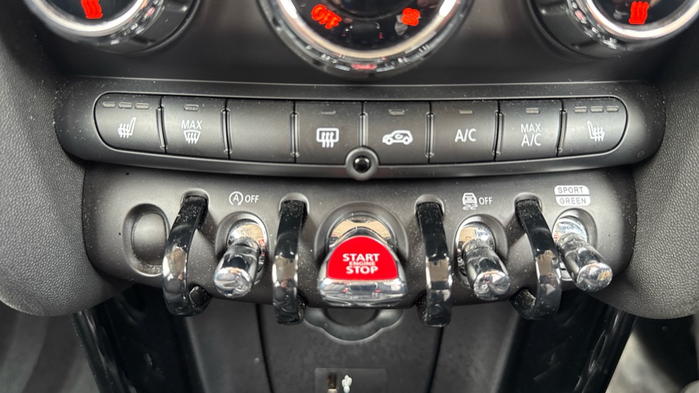 MINI Hatchback 1.5 Cooper Classic Premium 5dr Auto Petrol Hatchback - Image 41