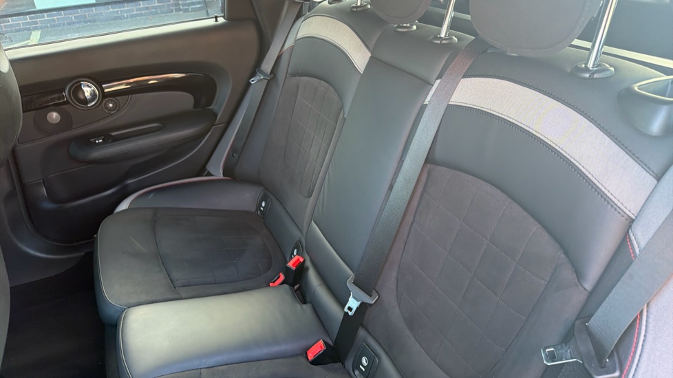 MINI Clubman 2.0 Cooper S Sport 6dr Auto Petrol Estate - Image 12