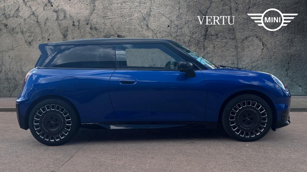 MINI Cooper 135kW E Sport [Level 2] 41kWh 3dr Auto Electric Hatchback - Image 3