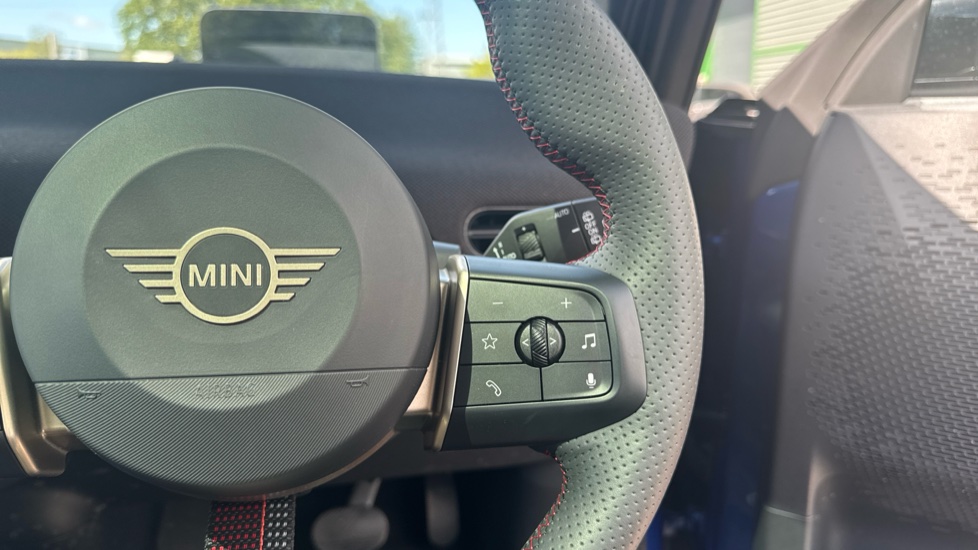 MINI Cooper 135kW E Sport [Level 2] 41kWh 3dr Auto Electric Hatchback - Image 18