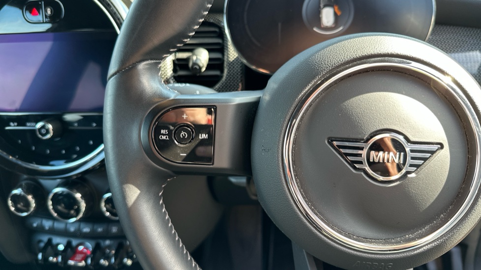 MINI Hatchback 1.5 Cooper Exclusive 3dr Auto Petrol Hatchback - Image 17