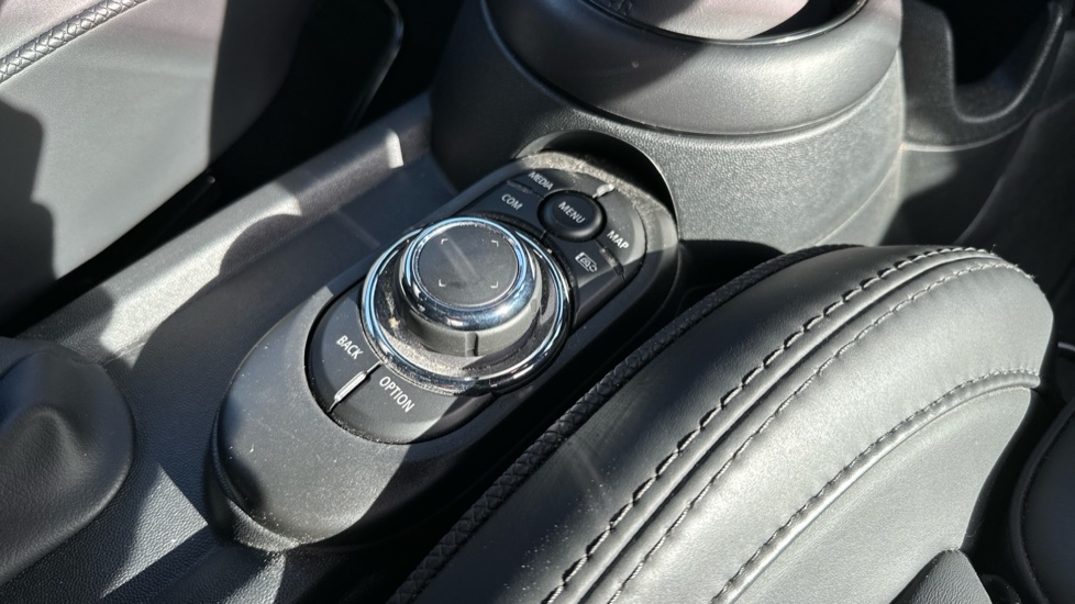 MINI Hatchback 1.5 Cooper Exclusive 3dr Auto Petrol Hatchback - Image 19
