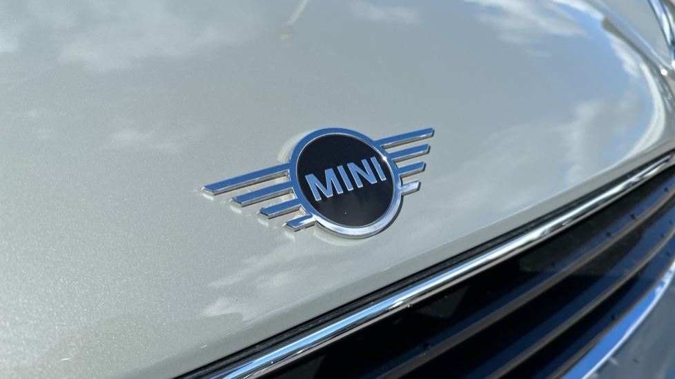 MINI Countryman 1.5 Cooper Classic 5dr Auto Petrol Hatchback - Image 31
