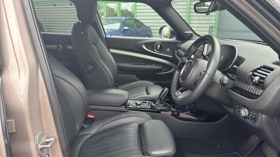 MINI Hatchback 2.0 Cooper S Exclusive 5dr Petrol Hatchback - Image 11