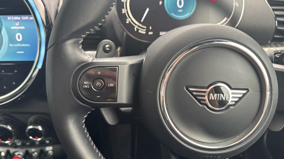 MINI Hatchback 2.0 Cooper S Exclusive 5dr Petrol Hatchback - Image 17