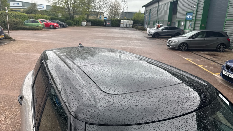 MINI Hatchback 2.0 Cooper S Exclusive 5dr Petrol Hatchback - Image 21
