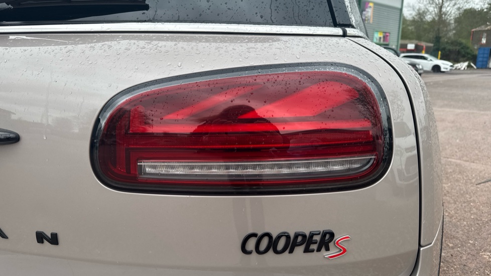 MINI Hatchback 2.0 Cooper S Exclusive 5dr Petrol Hatchback - Image 22