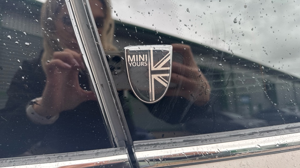 MINI Hatchback 2.0 Cooper S Exclusive 5dr Petrol Hatchback - Image 31