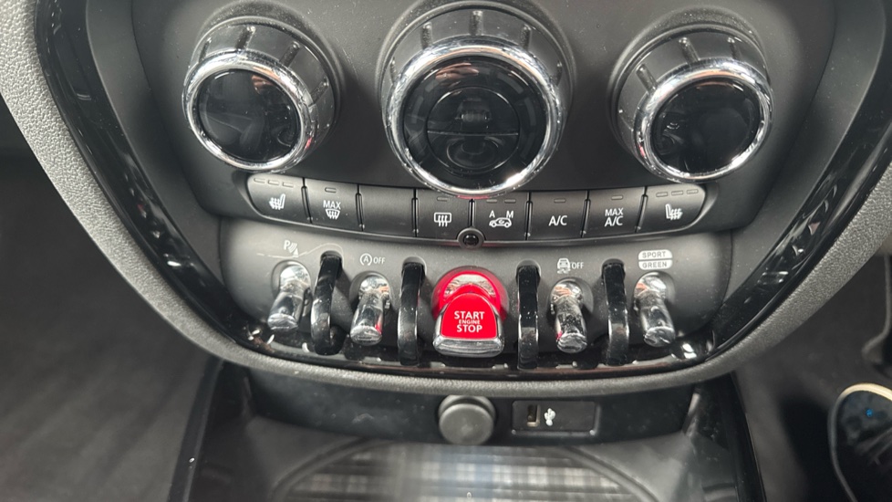 MINI Hatchback 2.0 Cooper S Exclusive 5dr Petrol Hatchback - Image 48