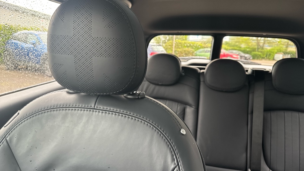 MINI Hatchback 2.0 Cooper S Exclusive 5dr Petrol Hatchback - Image 50