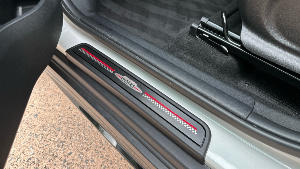 MINI Countryman 2.0 John Cooper Works ALL4 5dr Auto Petrol Hatchback - Image 24