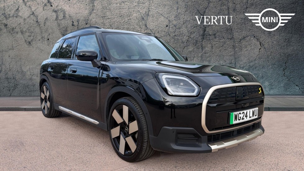 MINI Countryman 230kW SE Sport [Level 3] ALL4 66kWh 5dr Auto Electric Hatchback - Image 1