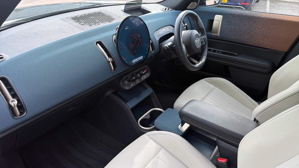 MINI Countryman 230kW SE Sport [Level 3] ALL4 66kWh 5dr Auto Electric Hatchback - Image 7