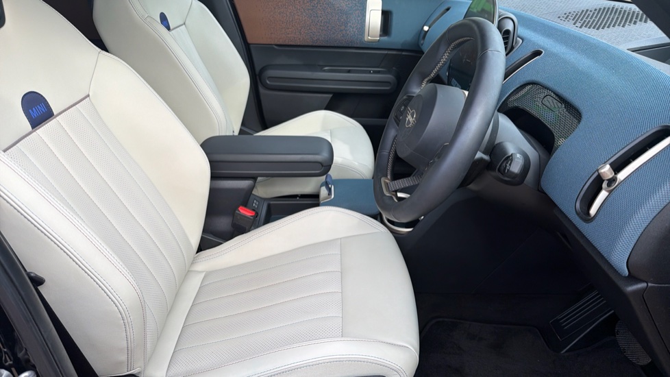 MINI Countryman 230kW SE Sport [Level 3] ALL4 66kWh 5dr Auto Electric Hatchback - Image 11
