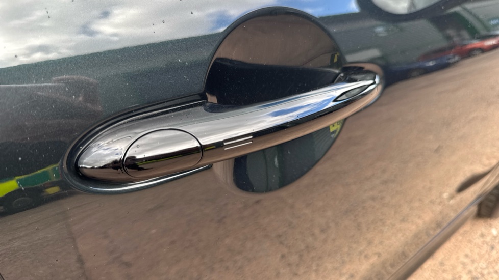 MINI Cooper 2.0 S Sport 5dr Auto Petrol Hatchback - Image 37