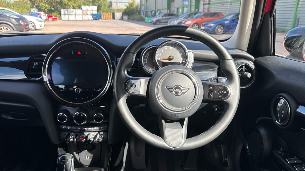 MINI Hatchback 1.5 Cooper Classic 5dr Auto Petrol Hatchback - Image 5