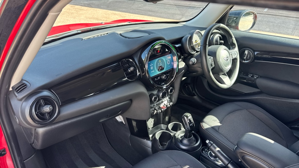 MINI Hatchback 1.5 Cooper Classic 5dr Auto Petrol Hatchback - Image 7