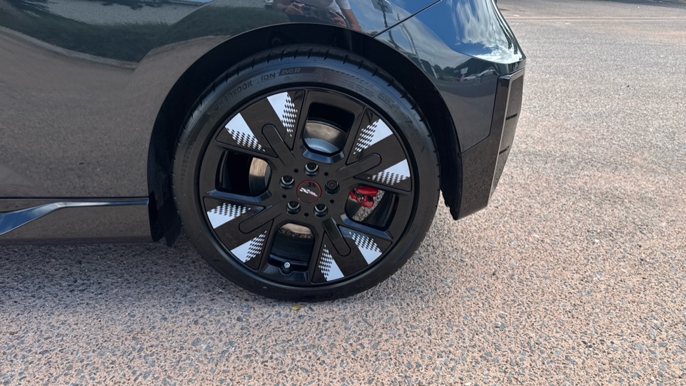 MINI Cooper 190kW John Cooper Works 54kWh 3dr Auto Electric Hatchback - Image 34