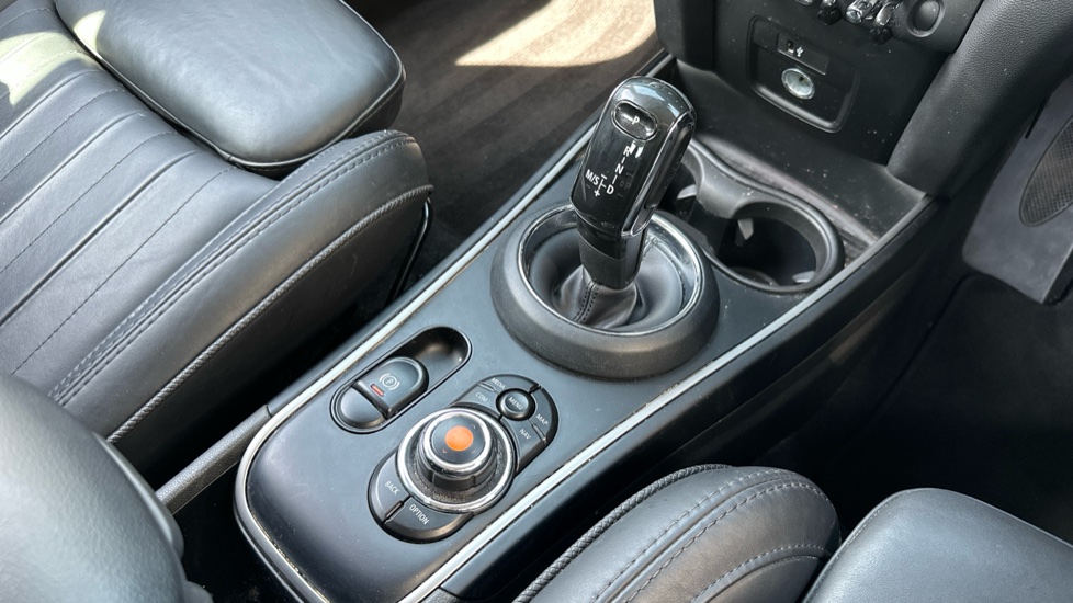 MINI Countryman 1.5 Cooper Exclusive 5dr Auto [Comfort Pack] Petrol Hatchback - Image 10