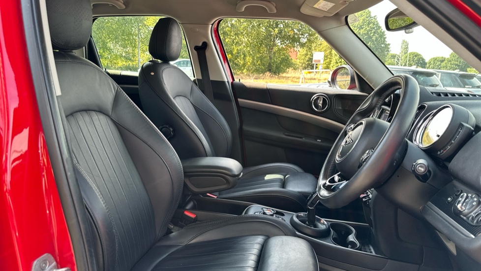 MINI Countryman 1.5 Cooper Exclusive 5dr Auto [Comfort Pack] Petrol Hatchback - Image 11