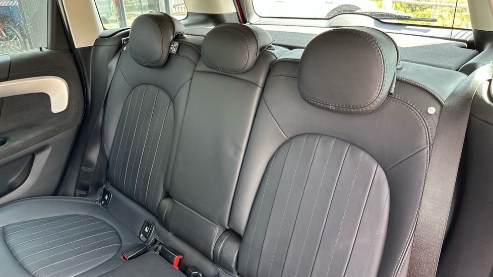 MINI Countryman 1.5 Cooper Exclusive 5dr Auto [Comfort Pack] Petrol Hatchback - Image 12