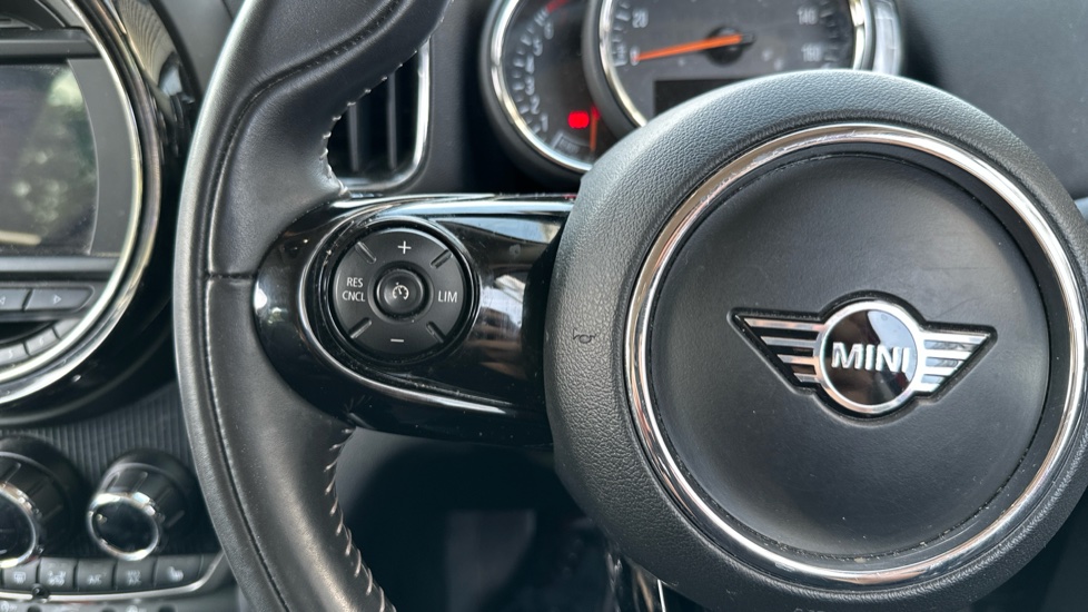 MINI Countryman 1.5 Cooper Exclusive 5dr Auto [Comfort Pack] Petrol Hatchback - Image 17
