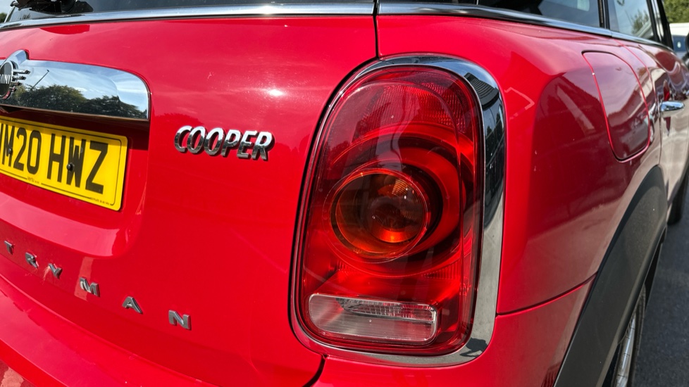 MINI Countryman 1.5 Cooper Exclusive 5dr Auto [Comfort Pack] Petrol Hatchback - Image 22
