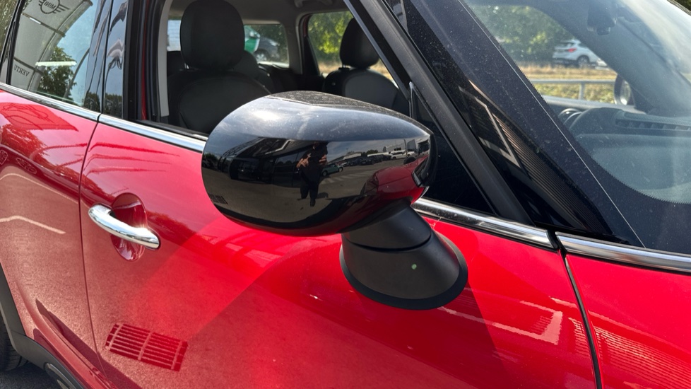 MINI Countryman 1.5 Cooper Exclusive 5dr Auto [Comfort Pack] Petrol Hatchback - Image 28